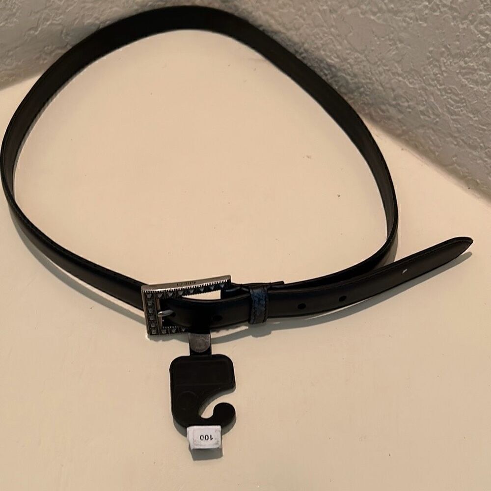 Gucci Women's M/L Black Leather Belt Square Embellished Buckle Contemporary New